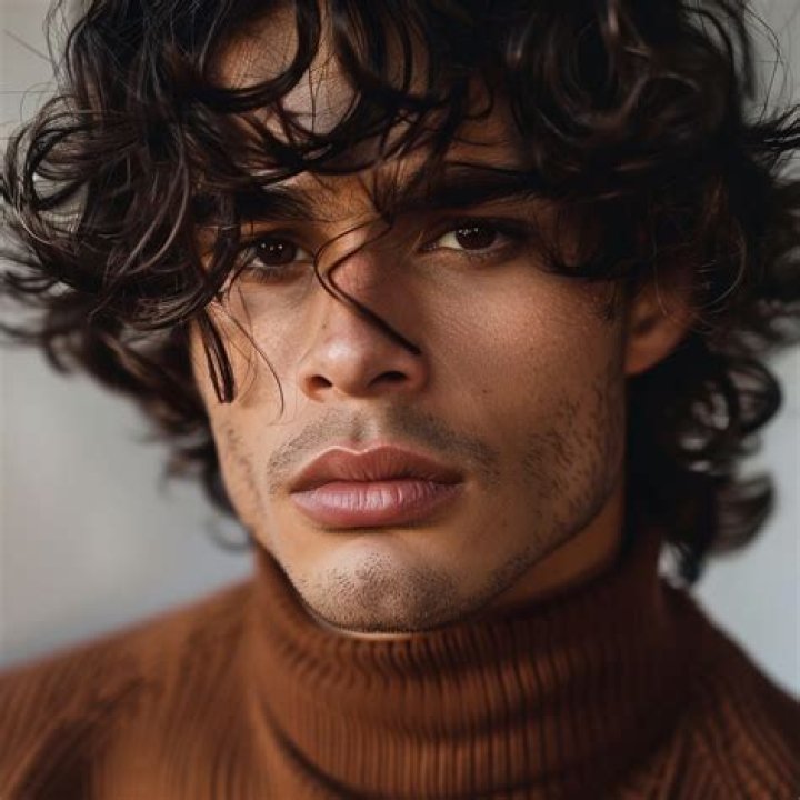 A Striking Look For Edgy Men