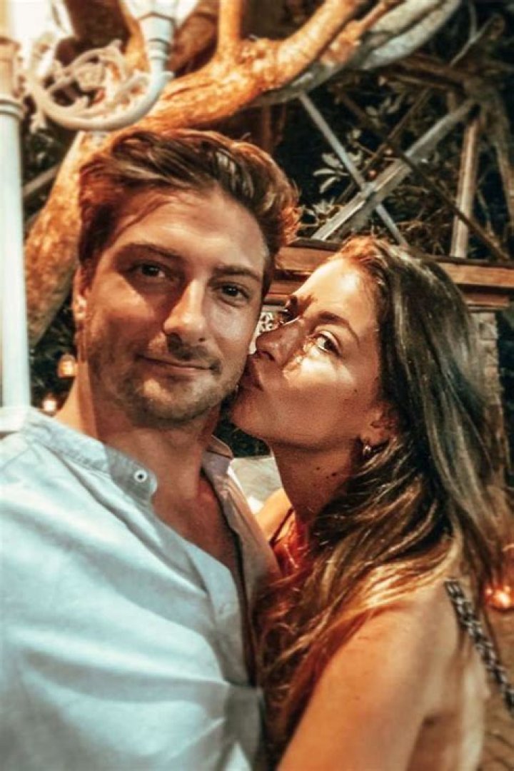 Daniel Lissing And Erin Krakow's Relationship Explored