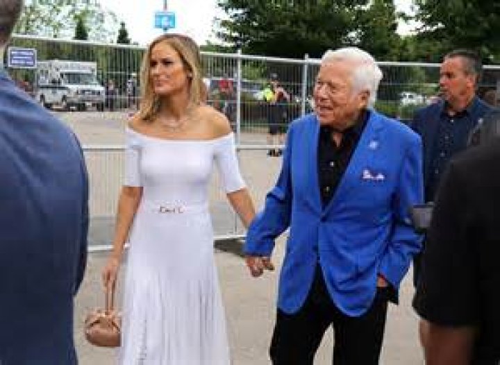 Exploring Bob Kraft's Height And Its Impact