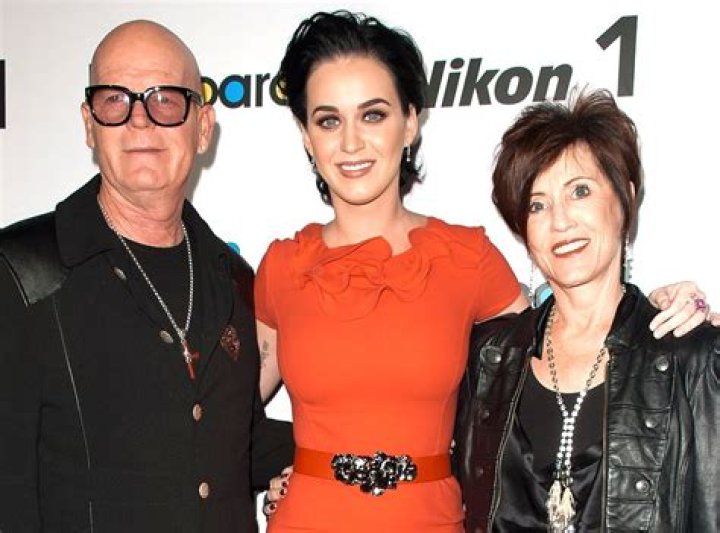 Katy Perry's Relationship With Her Parents: A Complex Bond
