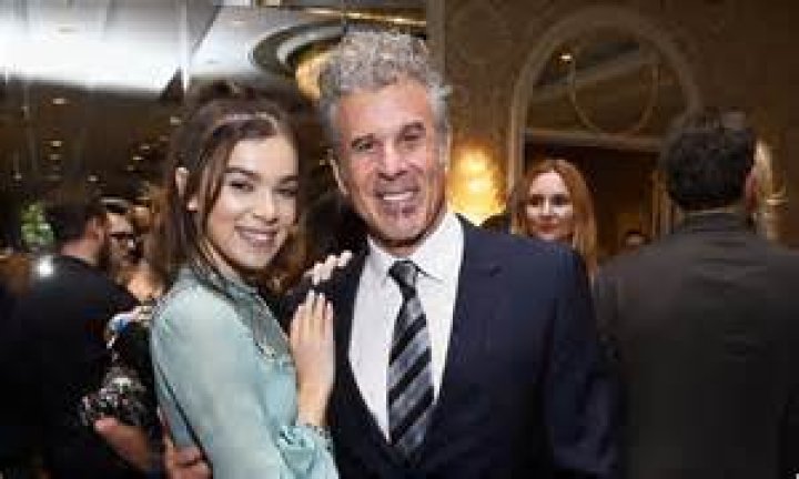 Uncovering The Father Behind Hailee Steinfeld's Success: Discoveries And Insights Unfolded