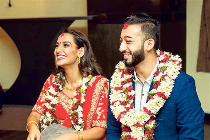 Unveiling The Matrimonial Bond: Alvaro Morte's Wife Revealed